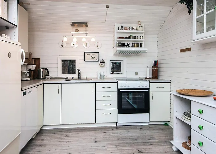 6 Person In Glesborg-by Traum